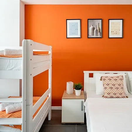 Kostovski Rooms-near E75 To Greece Veles